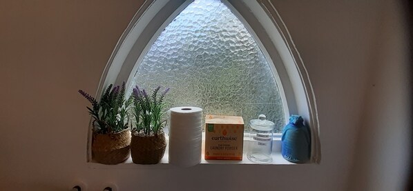 1 bedroom, iron/ironing board, free WiFi, bed sheets - Newly renovated beach studio loft on cycle trail (Carters Beach)