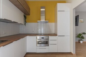 Stovetop, toaster