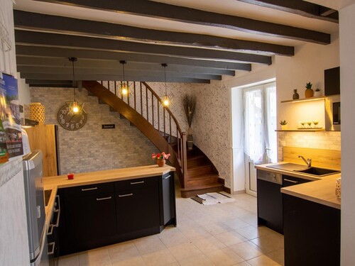 Cozy, charming house, enclosed garden, near historical sites