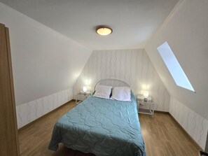 2 bedrooms, Internet