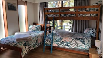 6 間睡房、熨斗/熨衫板、可攜式嬰兒床、免費 Wi-Fi