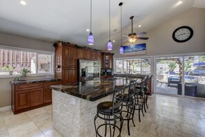 Fridge, microwave, oven, stovetop - Ultimate So Cal Resort House!! (Mission Viejo)