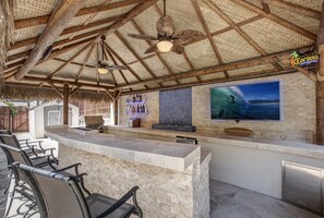 Bar (en la propiedad)
