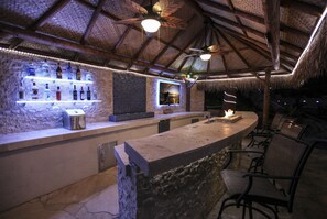 Bar (on property) - Ultimate So Cal Resort House!! (Mission Viejo)