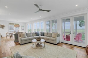 Smart TV - 17 Marsh Island Lane by AvantStay | Modern Home w/ Amazing Views! (Isle Of Palms)