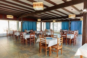 Restaurant - Hotel Azzurro (Lukovë)