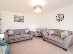 Cottage | Living area