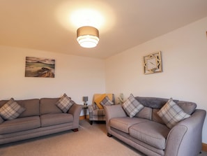 Cottage | Living area