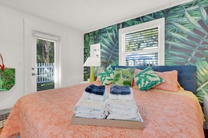 2 bedrooms, desk, iron/ironing board, travel cot