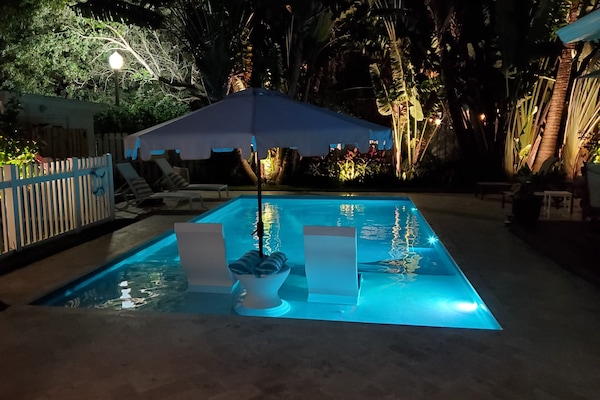 Outdoor pool, a heated pool