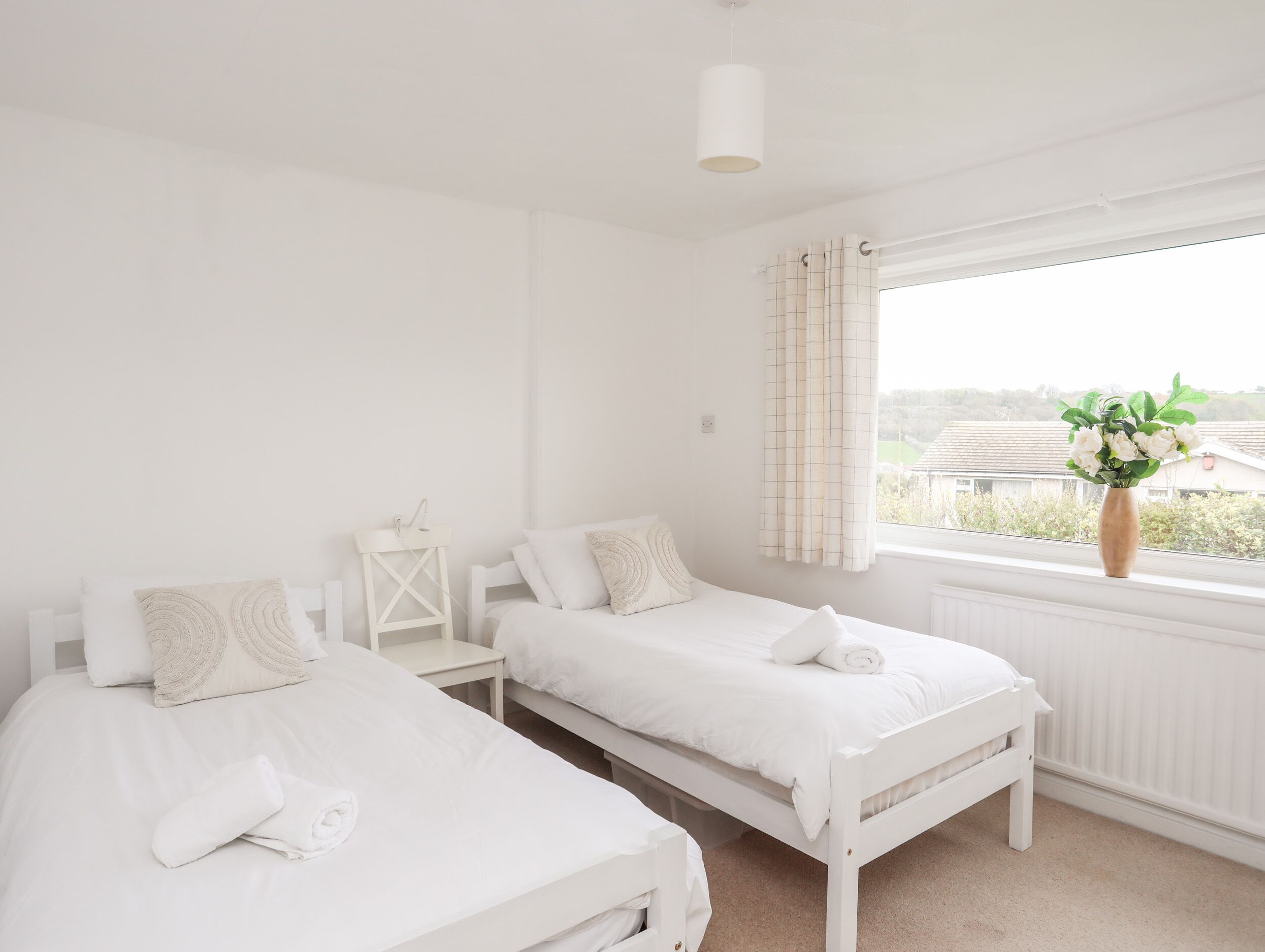 Stuga | 4 sovrum, individuell inredning, unika möbler och gratis wi-fi