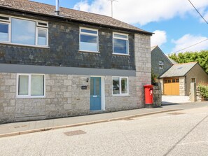 Cottage | Front of property