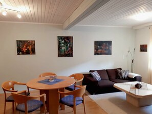 Dining - Vacation & enjoyment at the winery (Königheim)