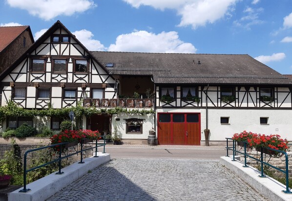 Exterior - Vacation & enjoyment at the winery (Königheim)