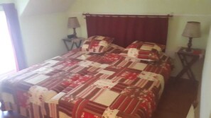 2 chambres, fer et planche à repasser, lit parapluie, Wi-Fi