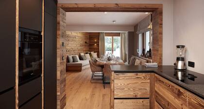 HAHNENKAMM SUITE DELUXE Wellnes & Ski-In/Ski-Out