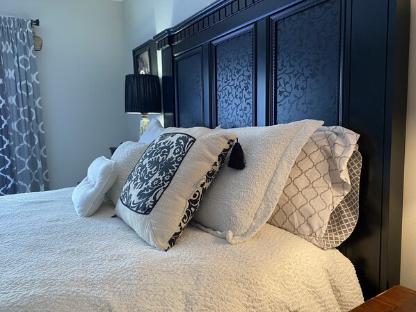 3 bedrooms, in-room safe, iron/ironing board, free WiFi