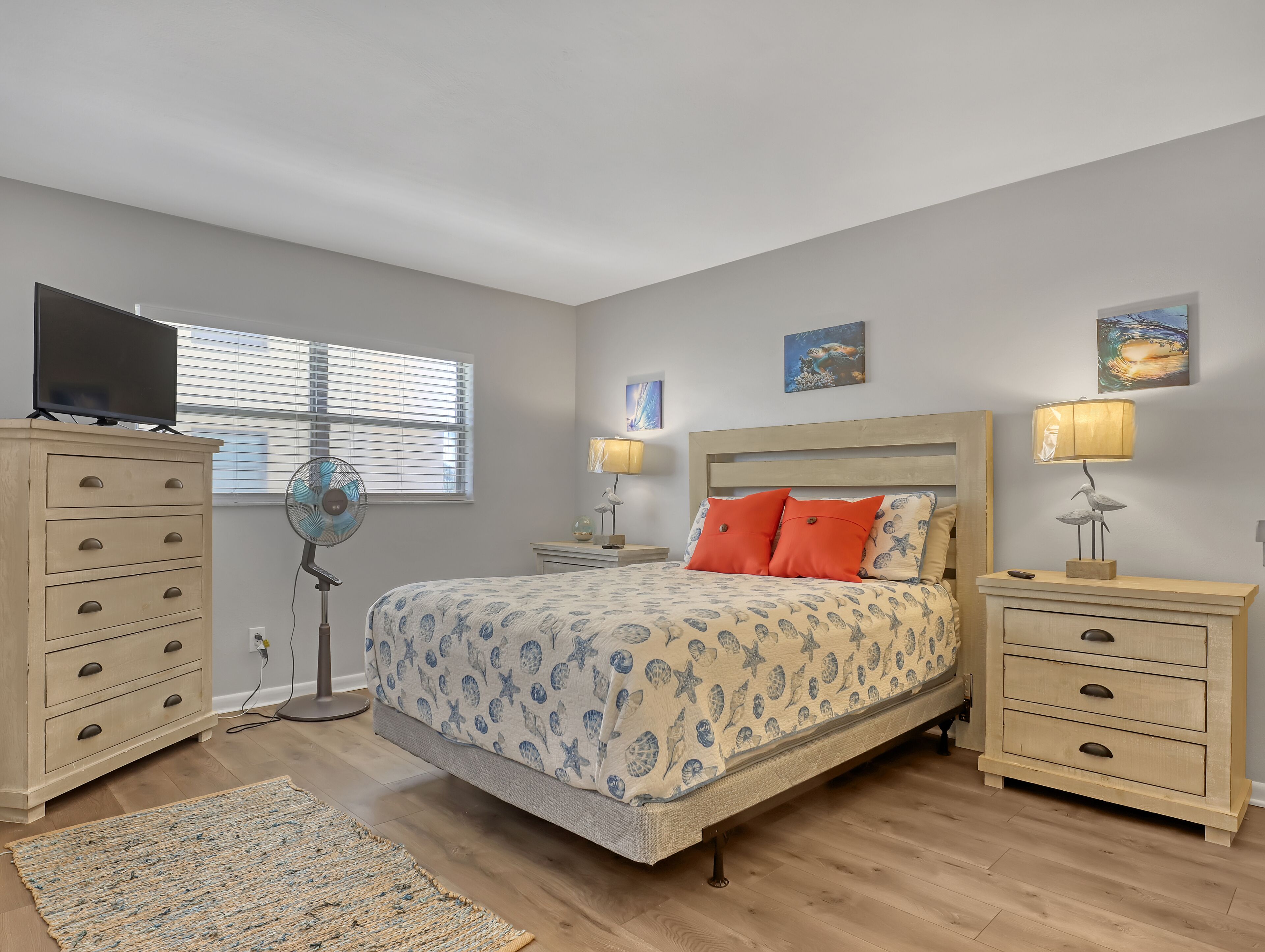 2 makuuhuonetta, ilmainen Wi-Fi, vuodevaatteet