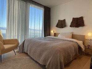 3 quartos, ferros/tábuas de passar roupa, Wi-Fi de cortesia