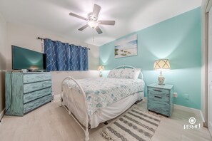 2 bedrooms, desk, iron/ironing board, free WiFi