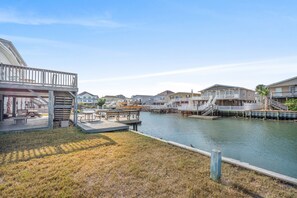 Terrace/patio - Carter & Owen's Place - Pet Friendly 3 Bedroom Channel House (North Myrtle Beach)