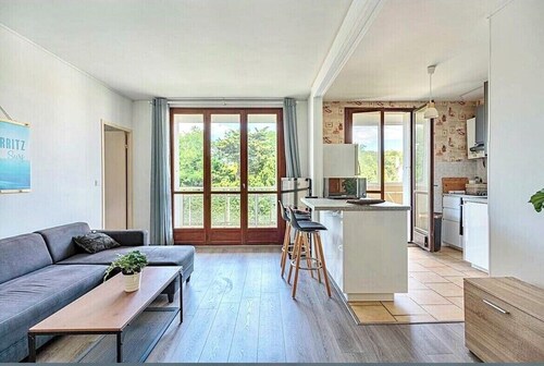 Large T3 fully equipped, near hypercentre & large beach, ideal for families