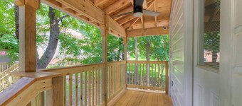 818 Queen St · Relaxing Cozy Apartment in Downtown Cola