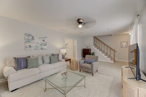 Smart TV, fireplace, offices