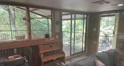 Sleep in a Hayloft - Longview, Tx