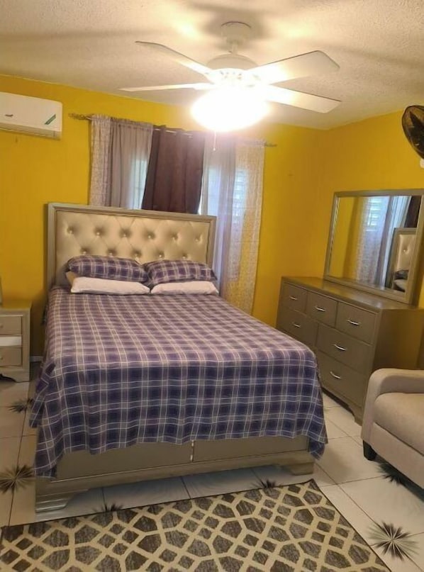2 bedrooms, iron/ironing board, free WiFi, bed sheets