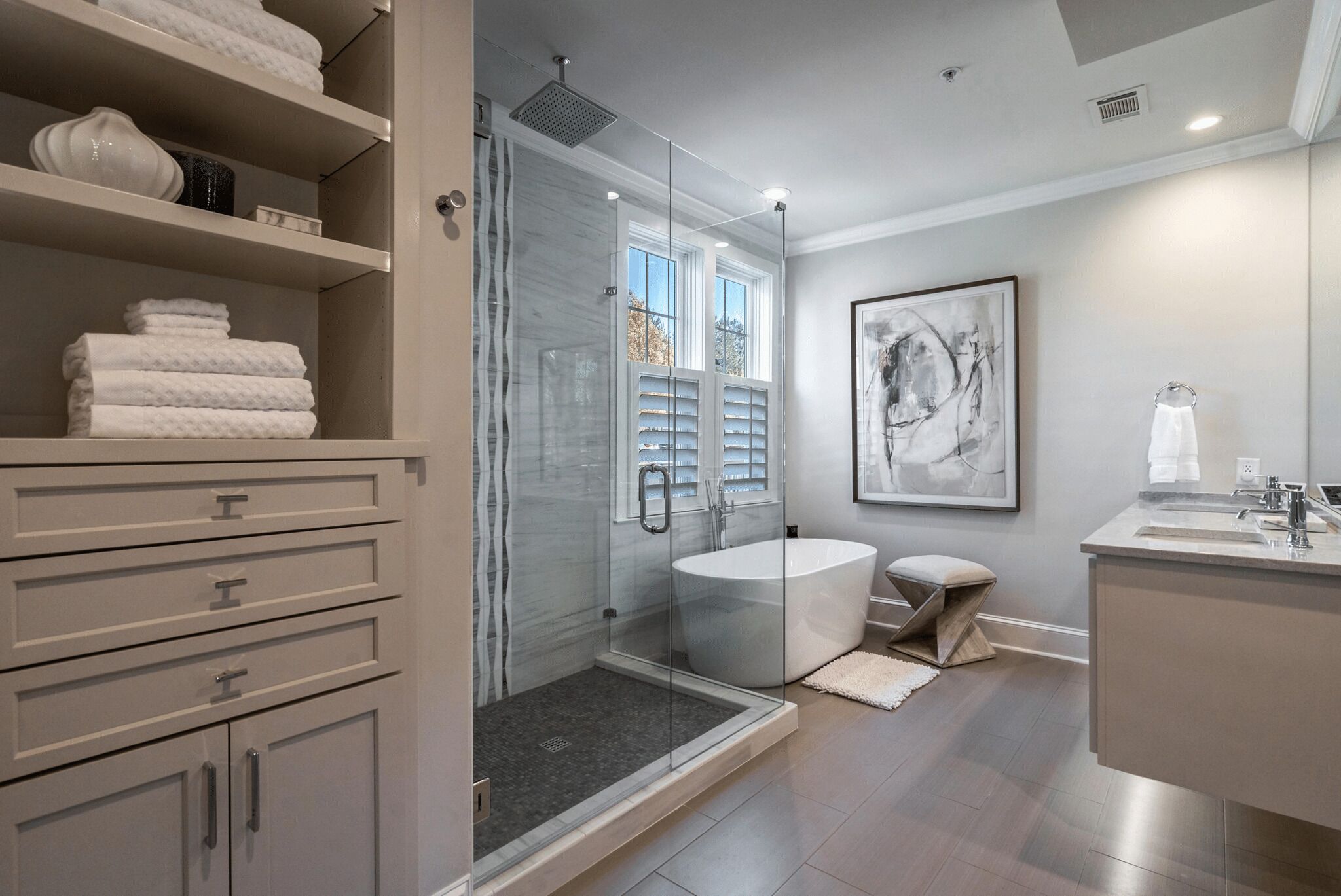 Bathtub, hair dryer, towels