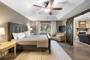7 chambres, lit parapluie, Wi-Fi gratuit, draps fournis