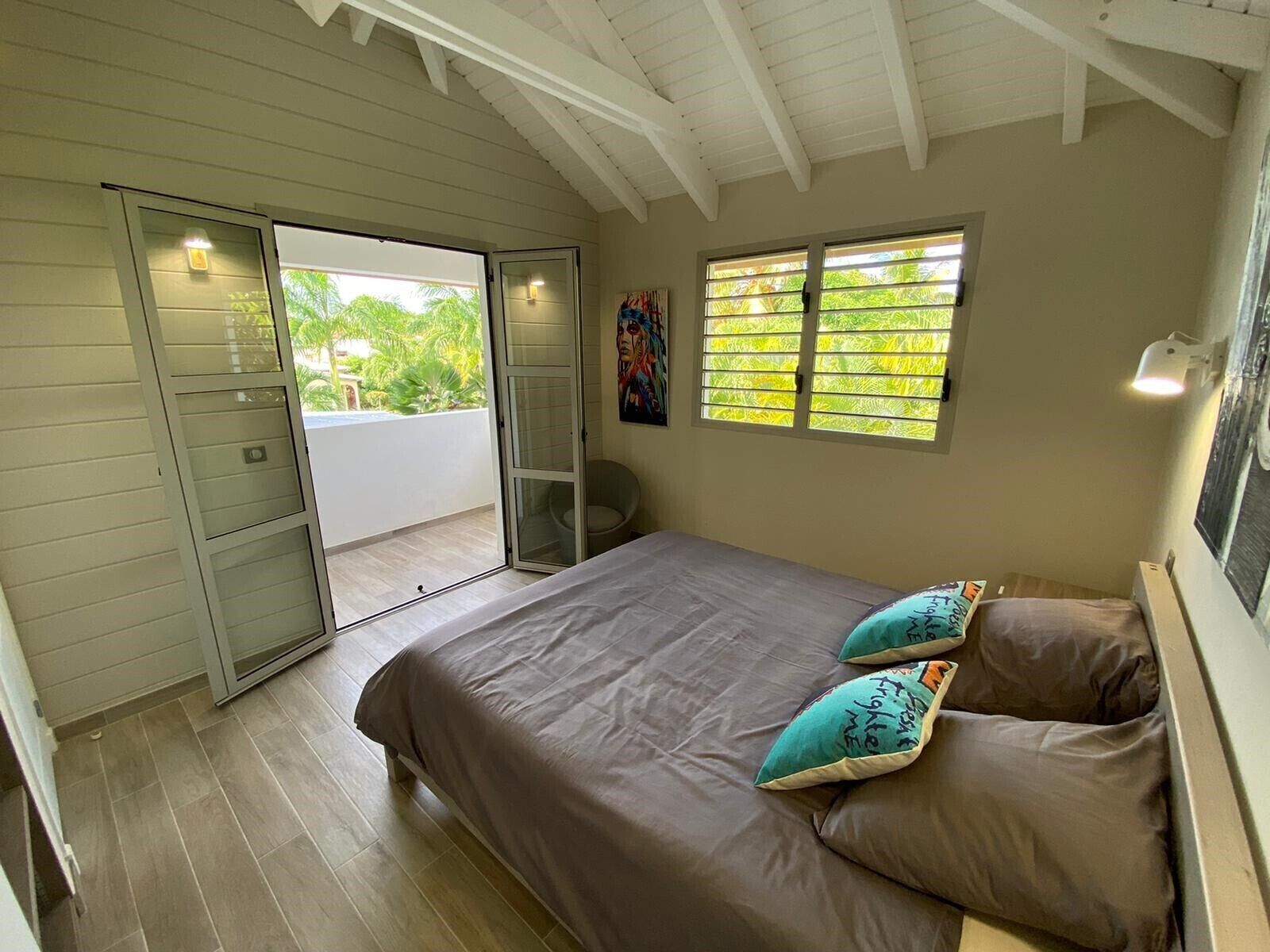 4 chambres, fer et planche à repasser, lit parapluie, Wi-Fi gratuit