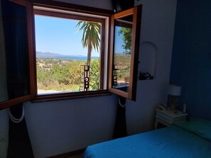 3 Schlafzimmer, Schreibtisch, Bügeleisen/Bügelbrett, kostenloses WLAN