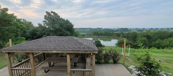 Spacious King Suite in Hotel