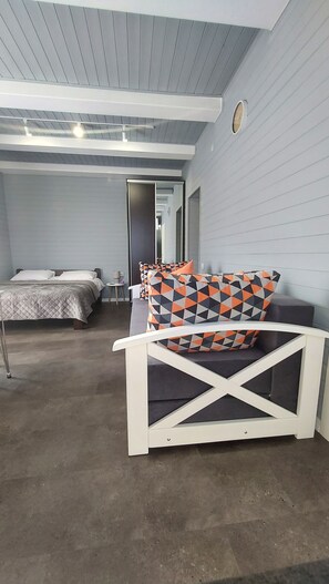1 dormitorio, tabla de planchar con plancha, wifi gratis y ropa de cama