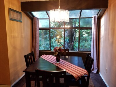 Lovely One Bedroom Condo with Indoor Fireplace