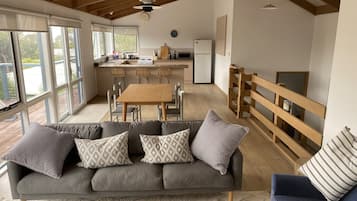 Fernseher, Kamin, TischfuĂball