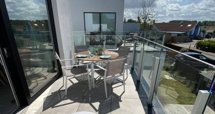 De Garnaal with parking by Interhome