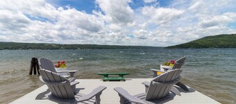 Dozens of Cousins Compound: Keuka Lake Family Reunions!