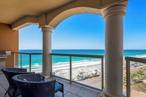 Property grounds - Sleeps 6-Stunning Ocean Front Views-Luxury Resort (Pensacola Beach)