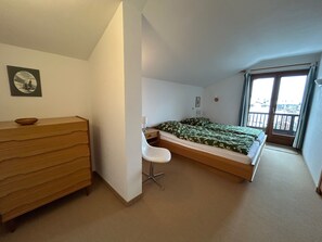 1 bedroom, internet, bed sheets - Apartment approx. 50 sqm with balcony (Reit im Winkl)