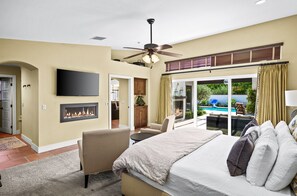 4 bedrooms, desk, free WiFi