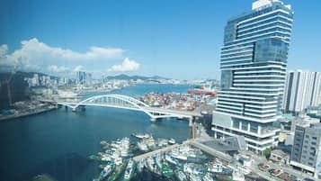 Business Twin Room, Harbor View | 客房景觀