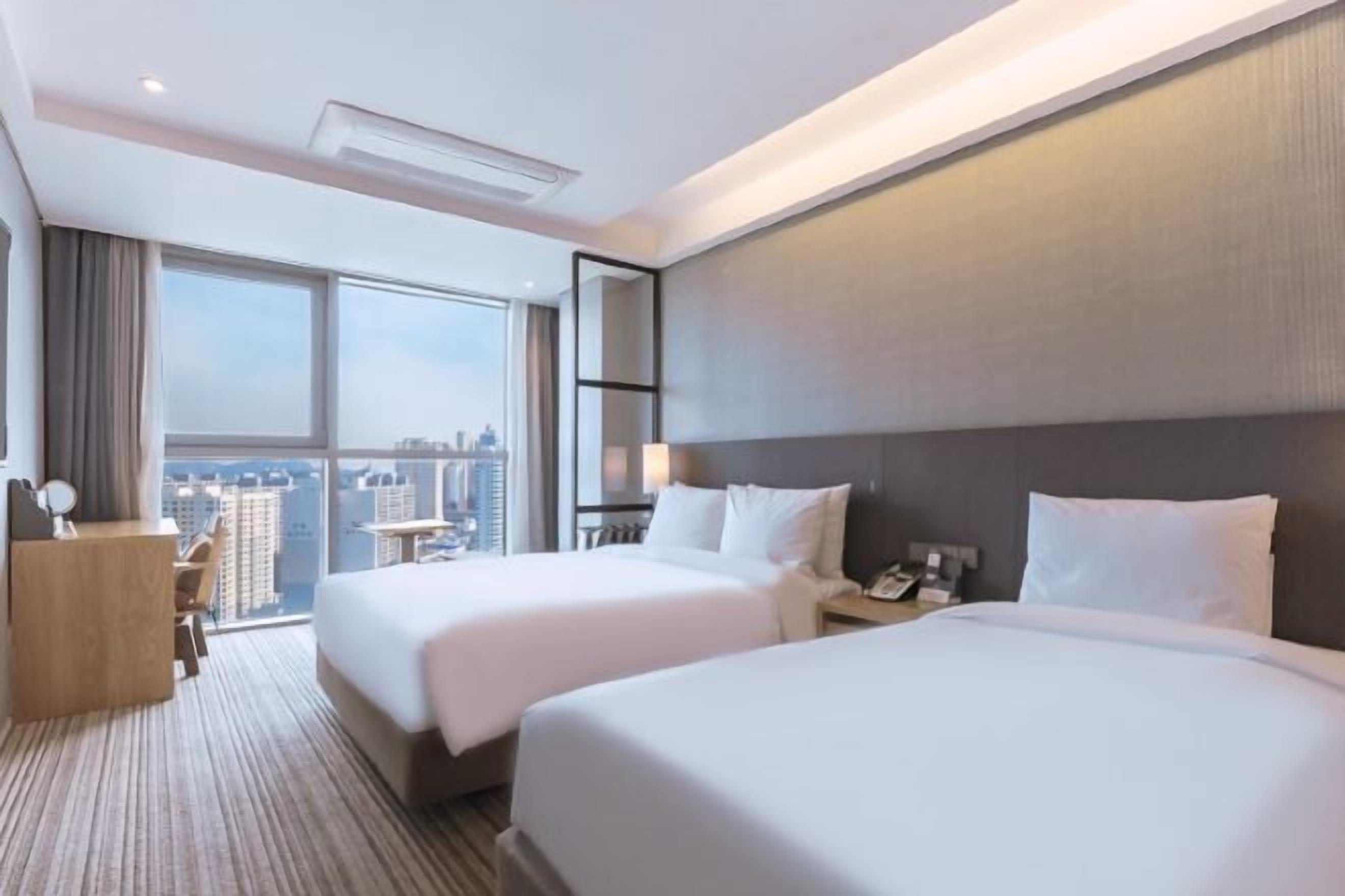 In-room safe, individually decorated, individually furnished, desk