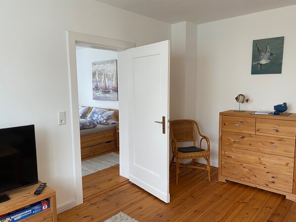 Unclassified image, 1 of 19, button - Apartment Heimsoth Kappeln EG - Apartments Heimsoth in Kappeln (Kappeln)