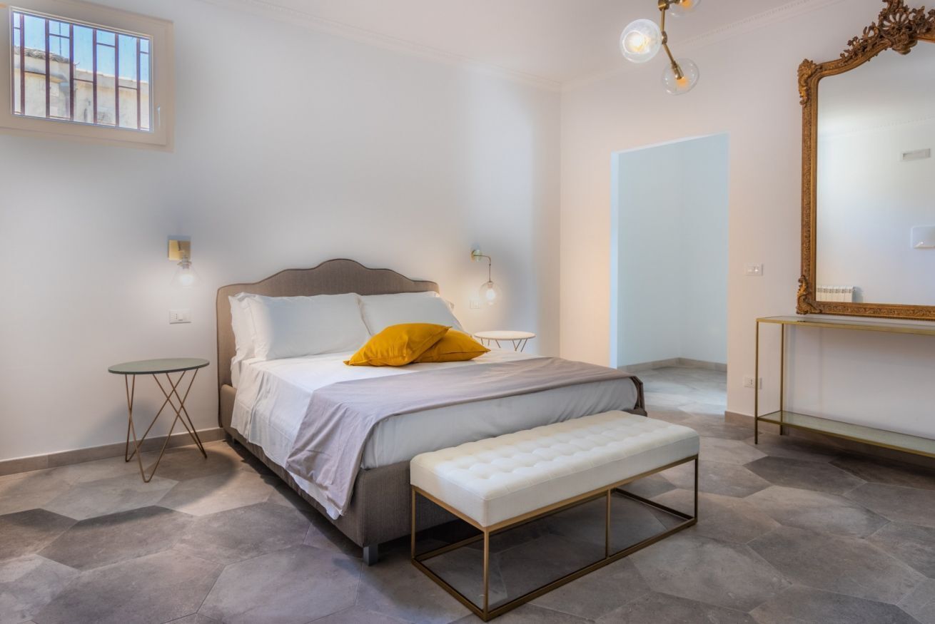 3 chambres, fer et planche à repasser, Wi-Fi, draps fournis