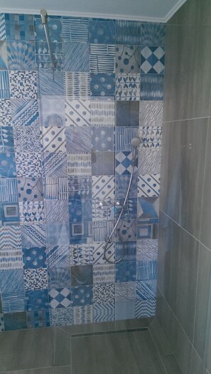 Towels, soap, toilet paper - Mediteran 2 (Mlini)