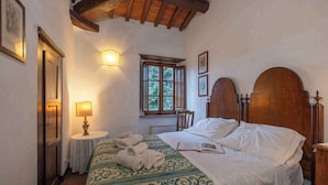2 bedrooms, free WiFi - Holiday apartment with outdoor pool and WiFi (Cortona)