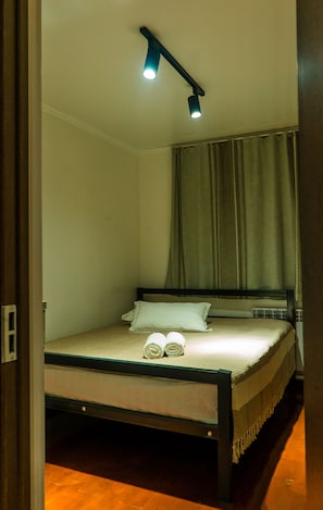 Habitación doble de lujo | Ropa de cama de alta calidad y wifi gratis 